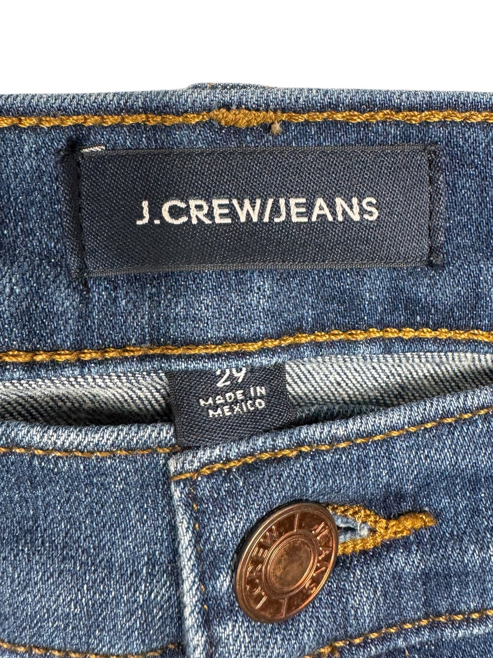 J.Crew Denim Short in Merrill Wash, Size 29 - Picture 5 of 7